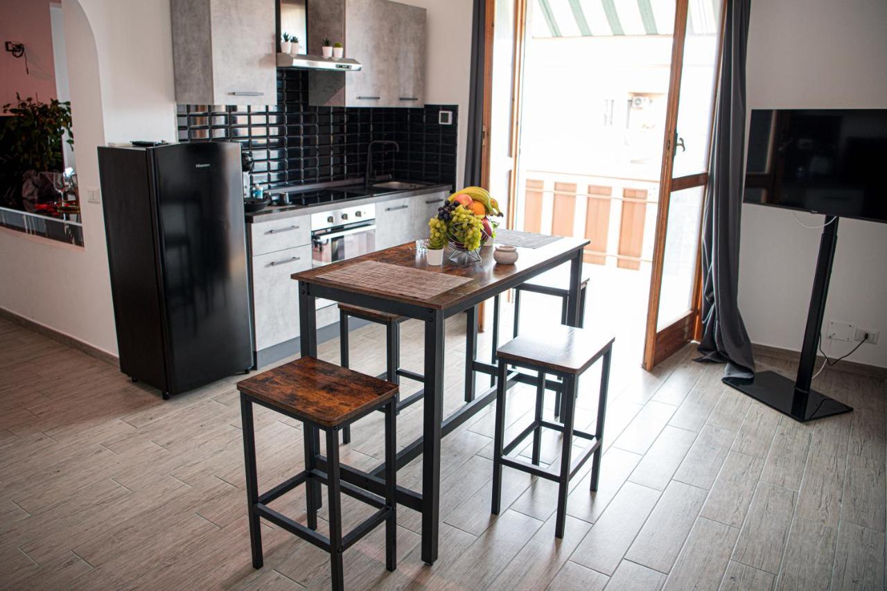 Cs Luxury House Lägenhet Lido di Ostia Exteriör bild